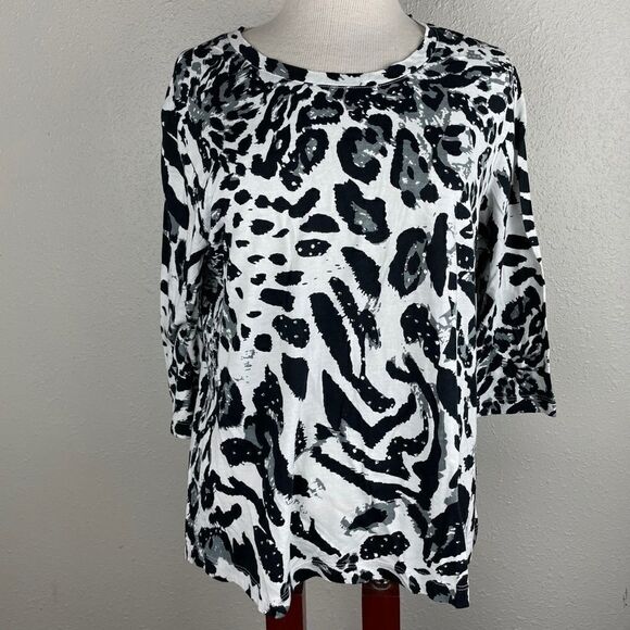 NWT Passports Black, Gray & White Animal Print Top - Picture 1 of 9